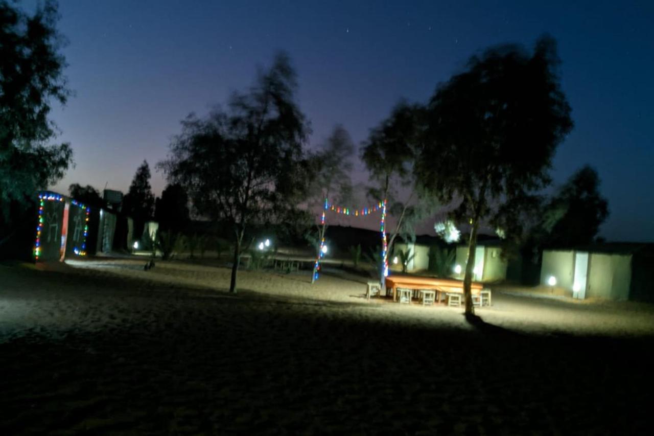 Camel Trek Bivouac Hotel Merzuga Kültér fotó
