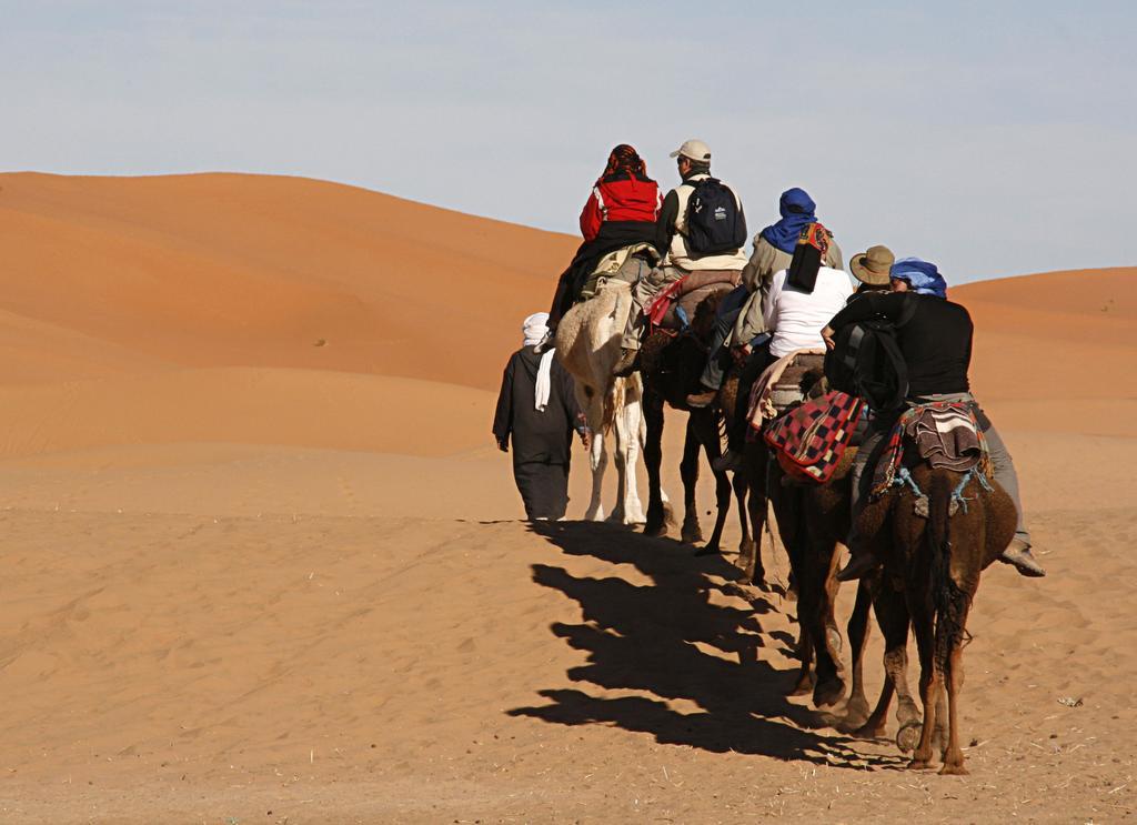 Camel Trek Bivouac Hotel Merzuga Kültér fotó